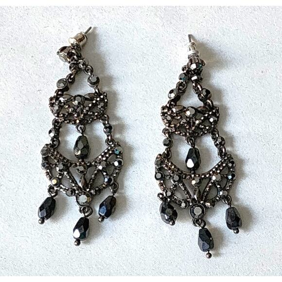 FASHION JEWELRY-DANGLY EARRINGS-Various Designs-Pierced Ears-LOT OF 9 SETS - Picture 4 of 12